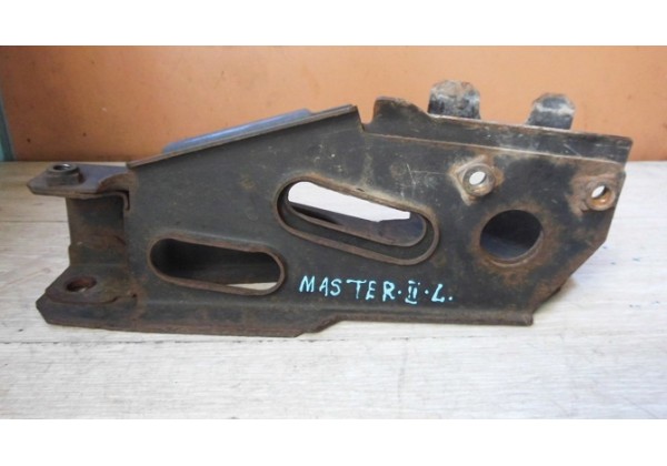 Кронштейн кріплення нижнього ричага лівий Renault Master II, 7700307749